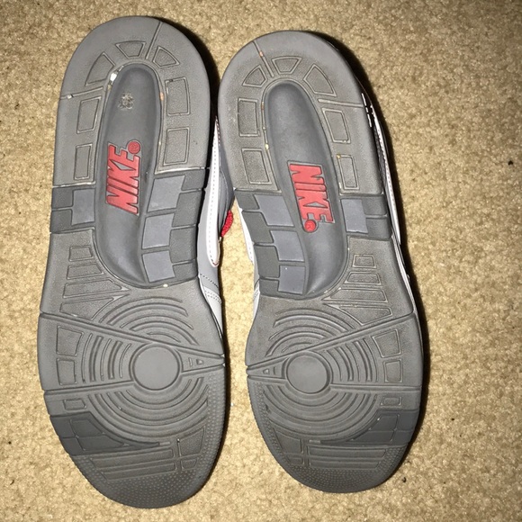 Grey & White Nike sneakers with Red shoe laces - Picture 5 of 7